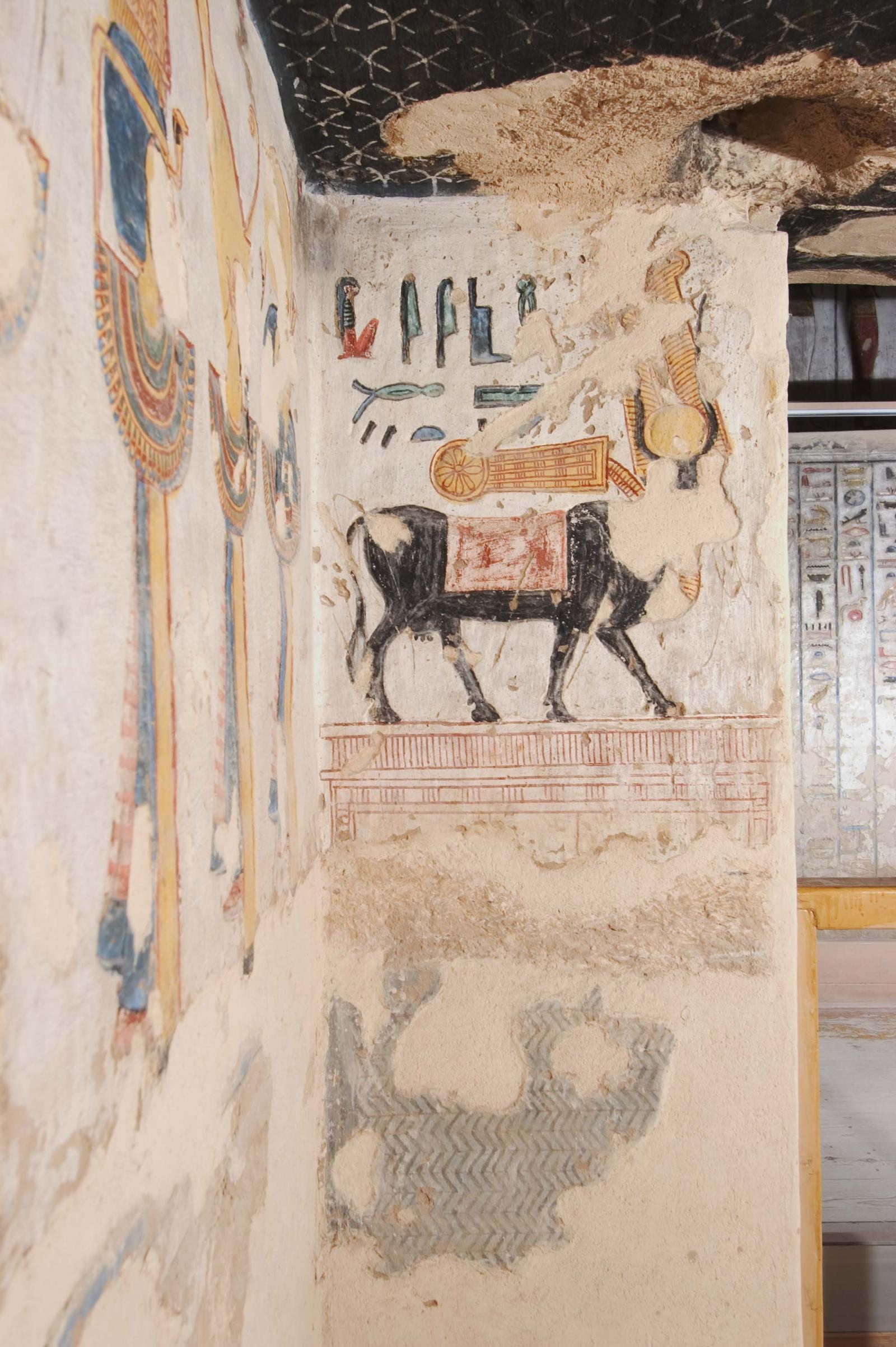 KV 11: Side Chamber C h: front wall 