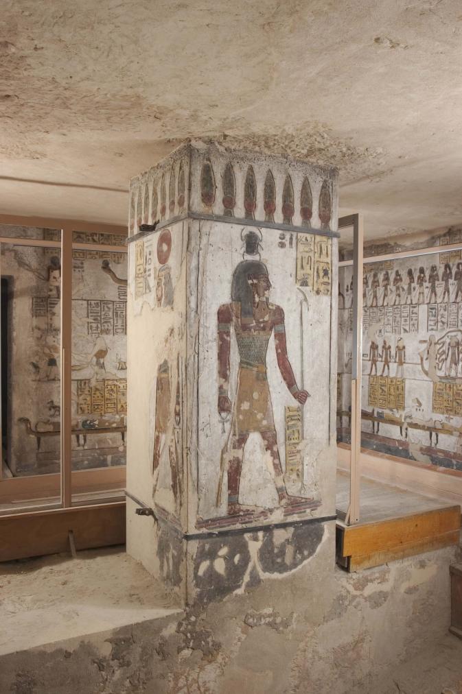 KV 11: Pillared Hall F:  Pillar 3:  left and rear faces