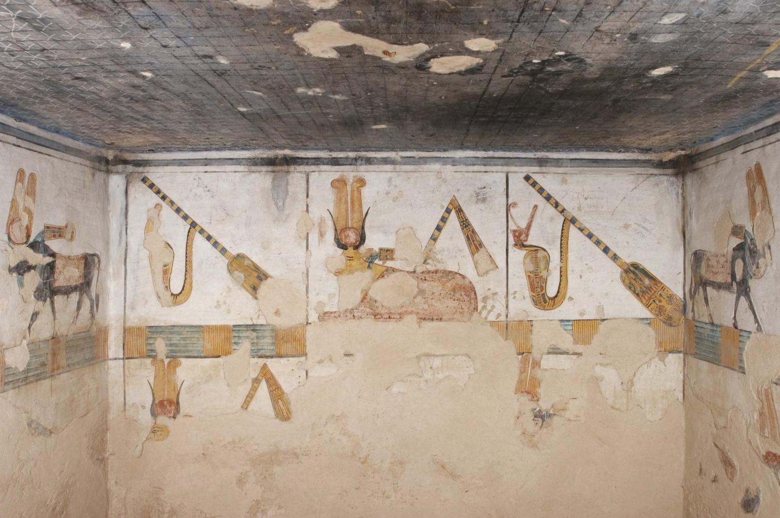 KV 11: Side Chamber  Cc: rear wall