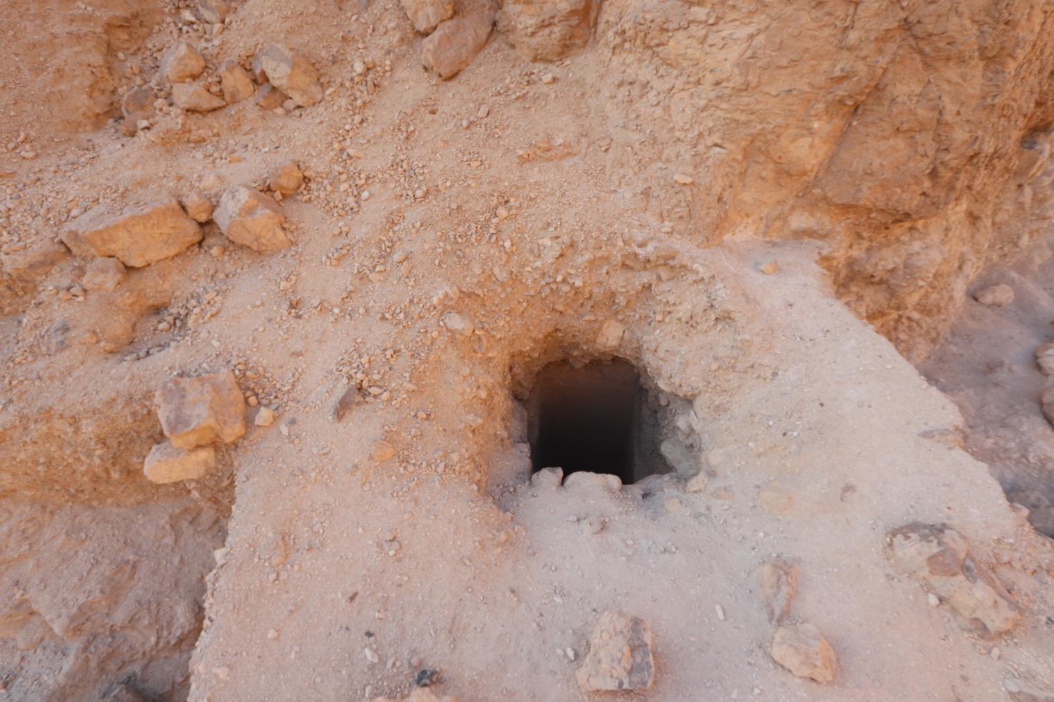 The entrance of KV 24. 