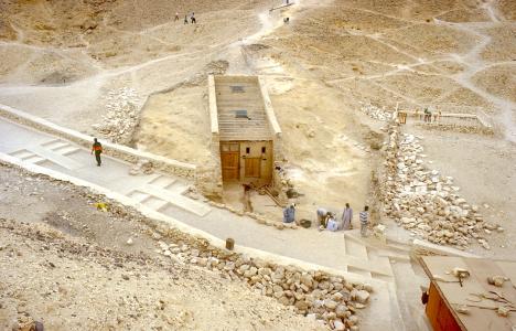 Tomb entrance and surroundings during clearance by University of Basel.