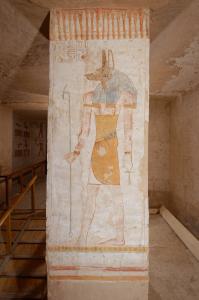 Pillar 1. Front face 